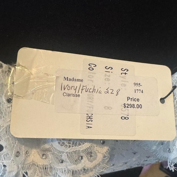 Clarisse Ivory and Fuchsia Lace Top - Picture 5 of 5